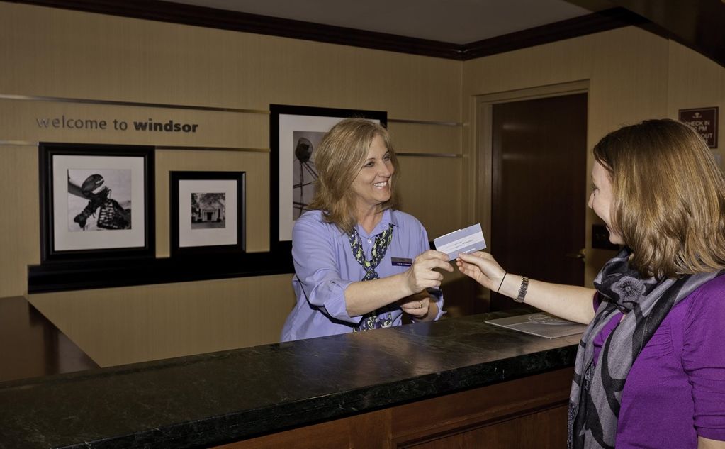 וינזדור לוקס Hampton Inn Hartford Airport מראה פנימי תמונה